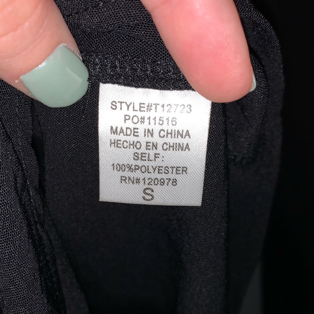 Entro Collared Button-Up Top - Picture 4 of 4